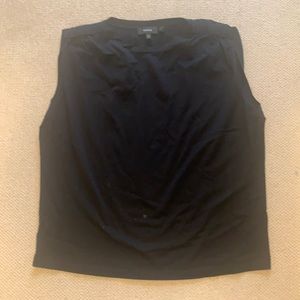 Black sleeveless top size M